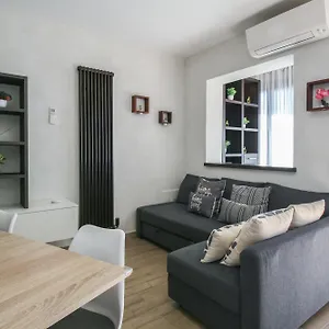 Old Lighthouse - Beach Apartment - Fiumicino Airport Apartment